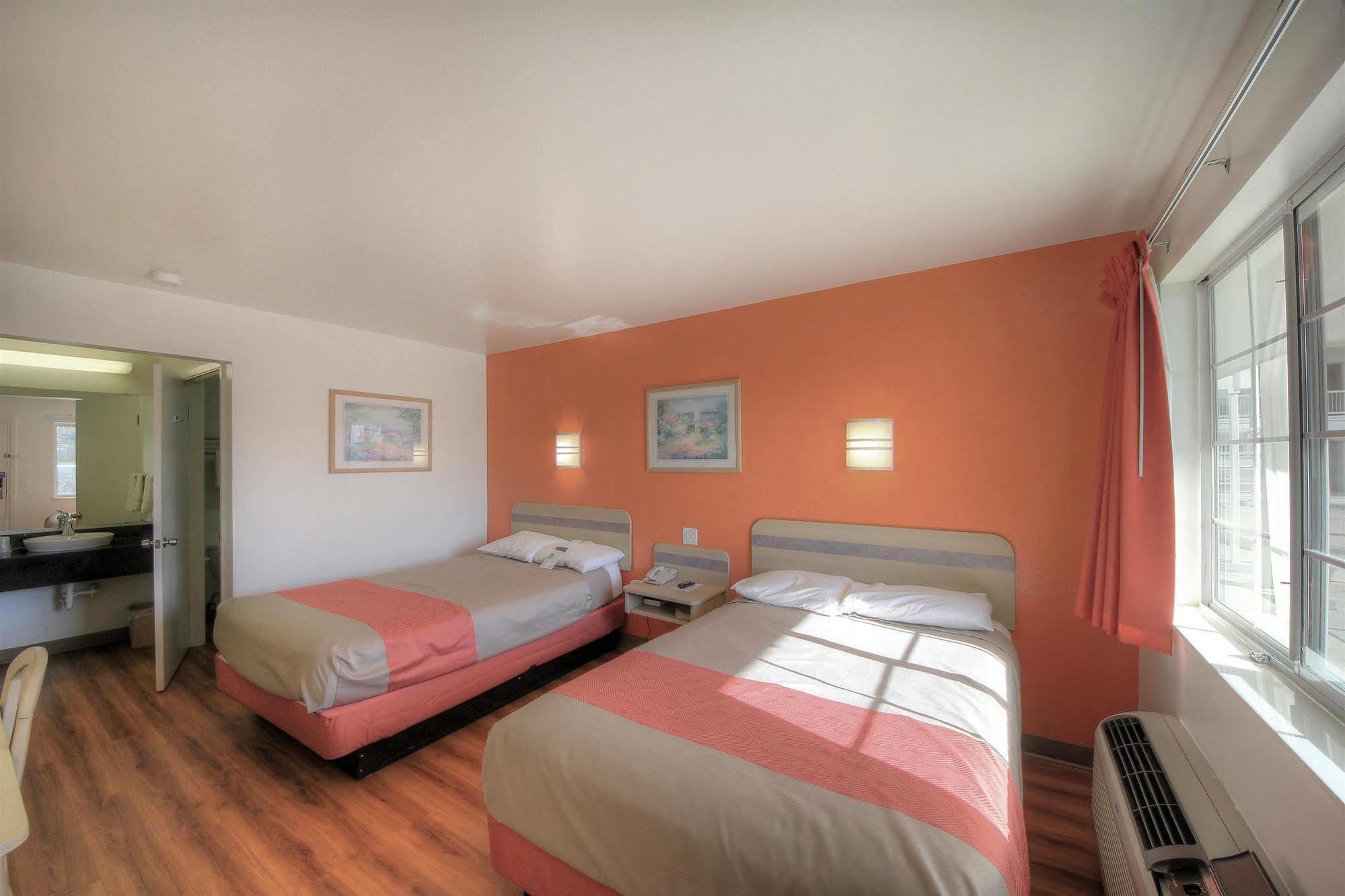 Motel 6-Kerrville, Tx Dış mekan fotoğraf