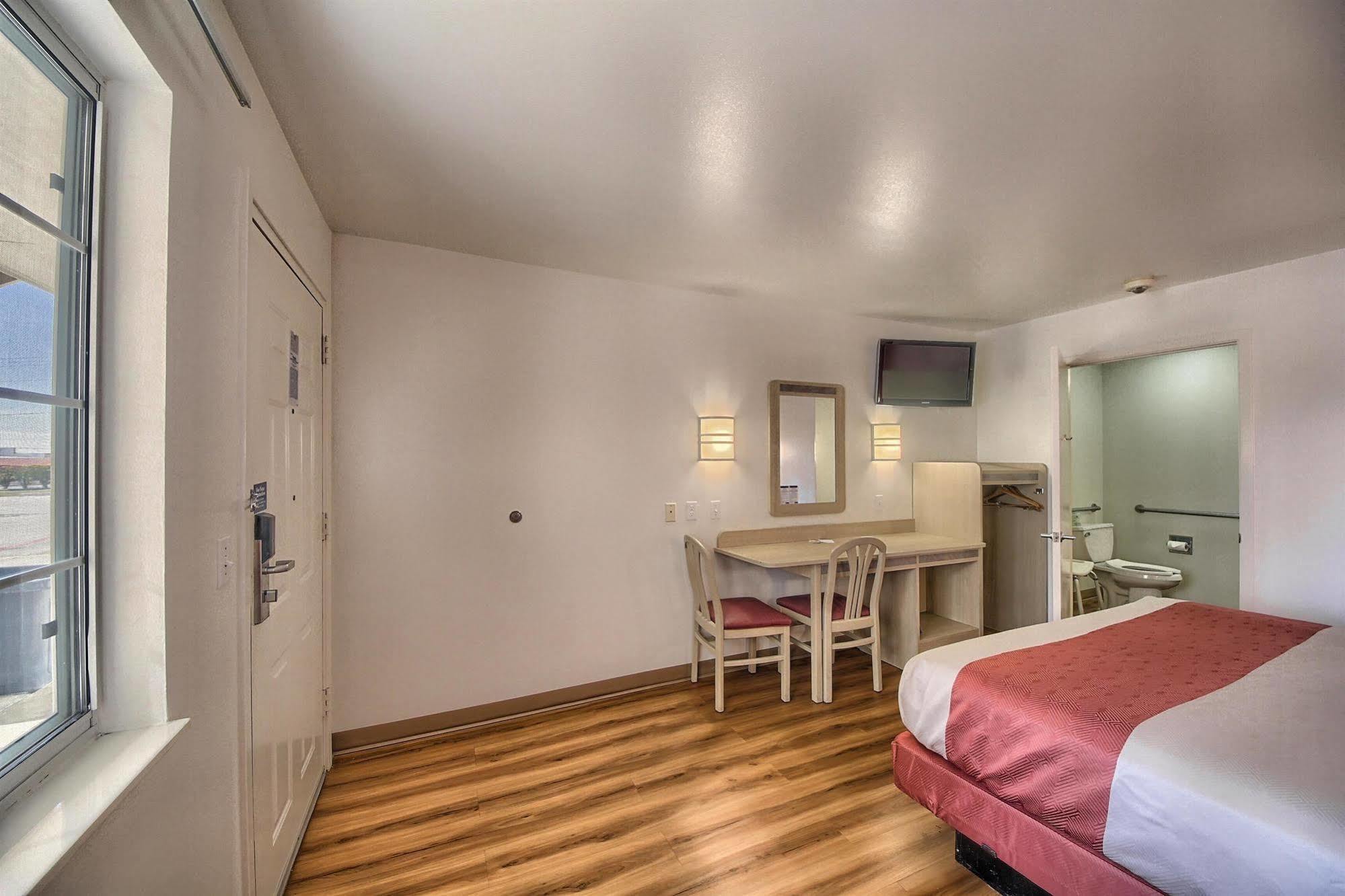 Motel 6-Kerrville, Tx Dış mekan fotoğraf