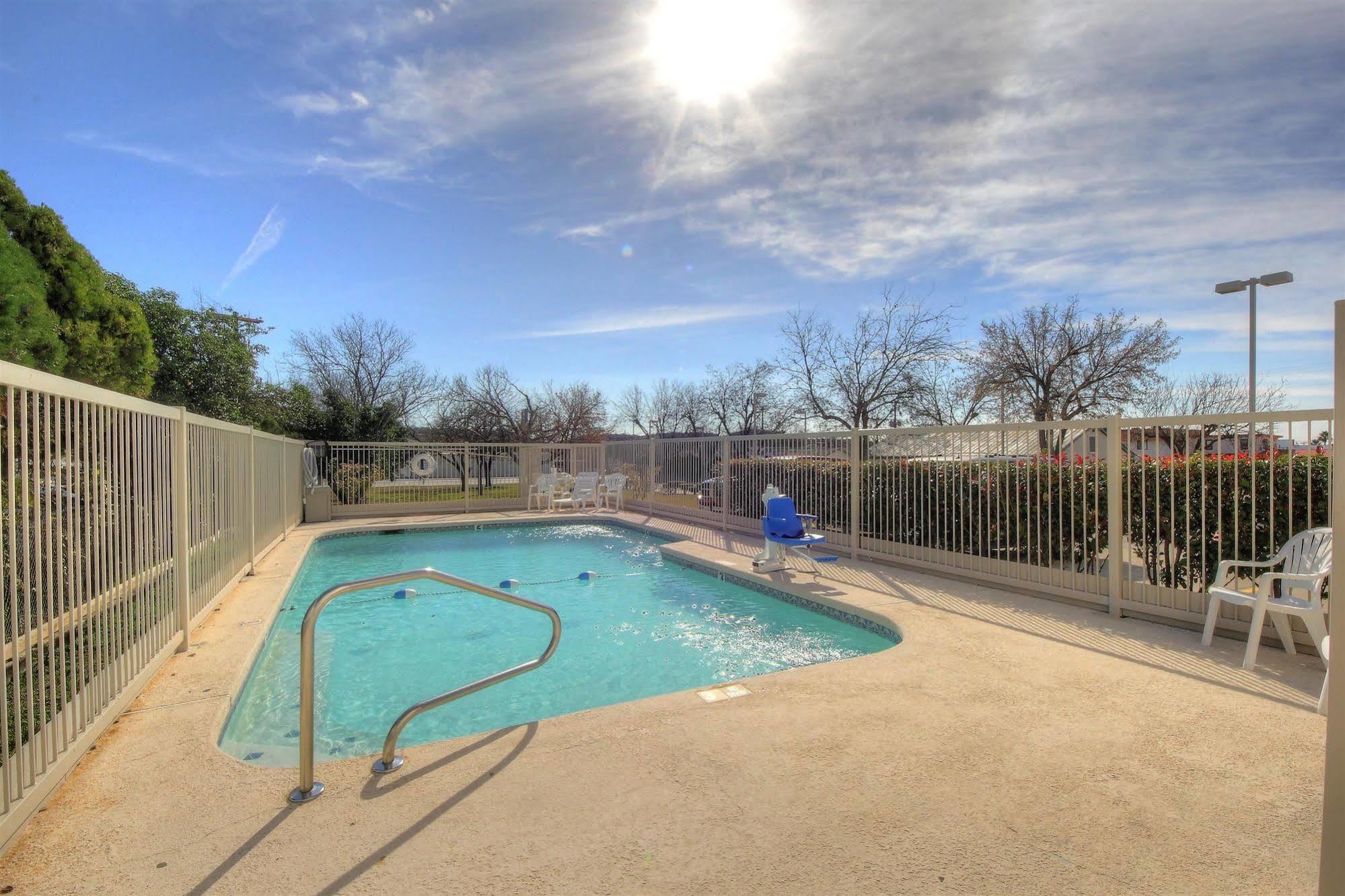 Motel 6-Kerrville, Tx Dış mekan fotoğraf