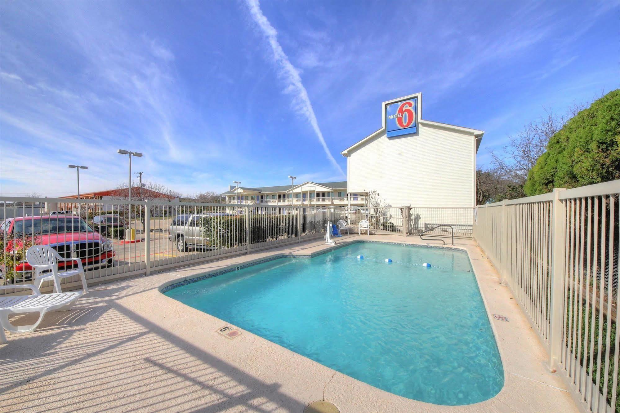 Motel 6-Kerrville, Tx Dış mekan fotoğraf